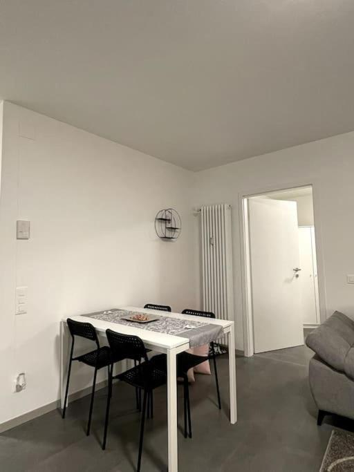 Five Stars Comfort Near The Lake Lugano